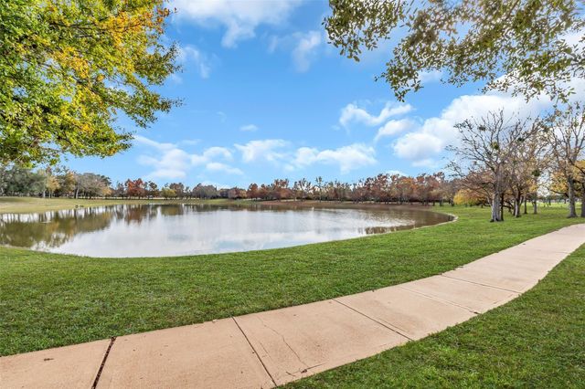 1919 Farmers Creek Drive, Richmond, TX 77406