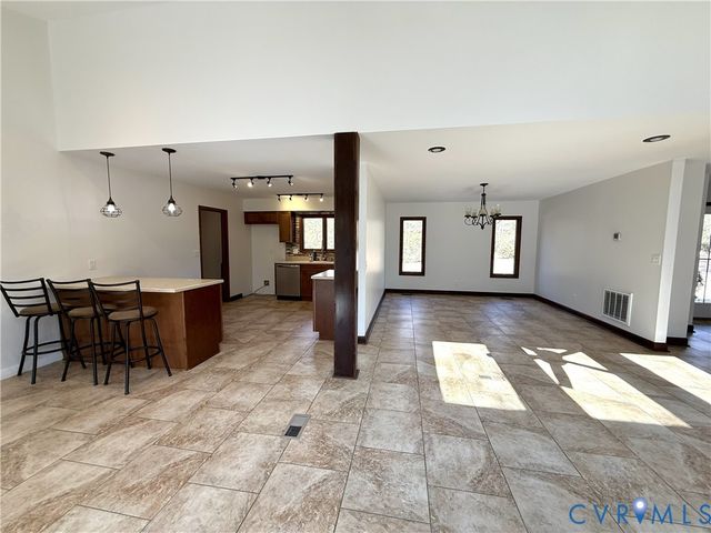 1095 Laurel Point Road, Lancaster, VA 22503