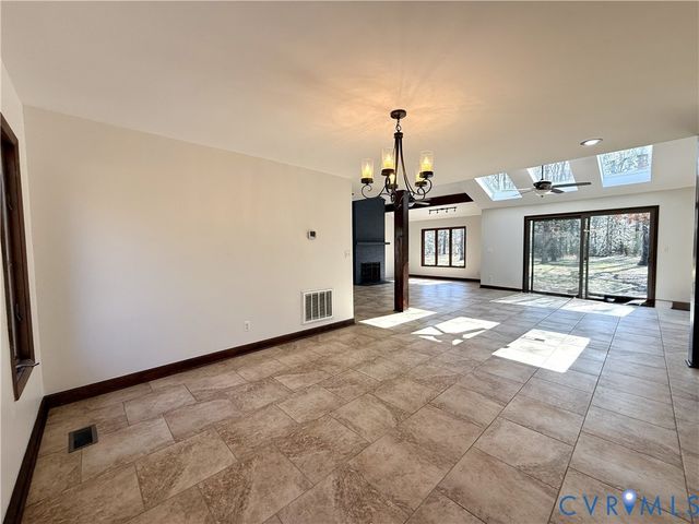 1095 Laurel Point Road, Lancaster, VA 22503