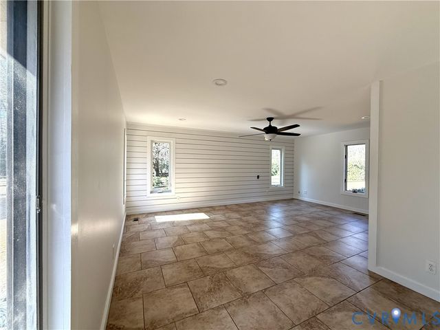 1095 Laurel Point Road, Lancaster, VA 22503