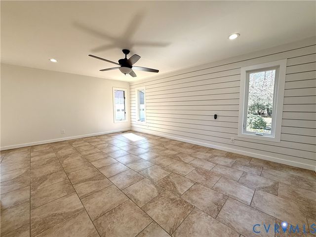 1095 Laurel Point Road, Lancaster, VA 22503