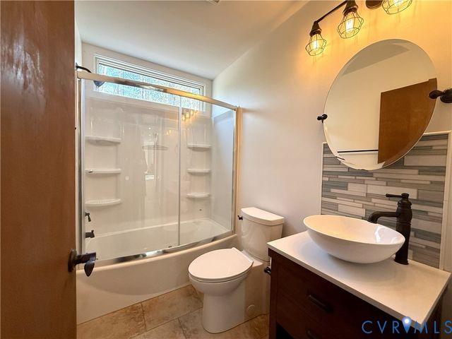 1095 Laurel Point Road, Lancaster, VA 22503