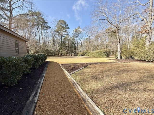 1095 Laurel Point Road, Lancaster, VA 22503