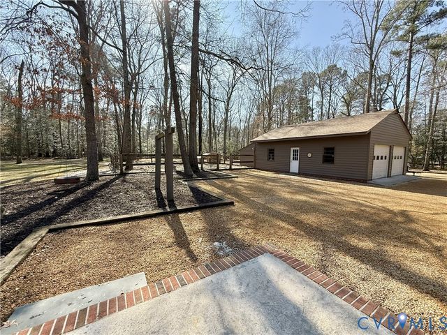 1095 Laurel Point Road, Lancaster, VA 22503