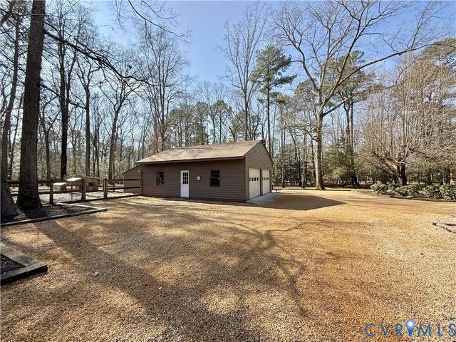 1095 Laurel Point Road, Lancaster, VA 22503