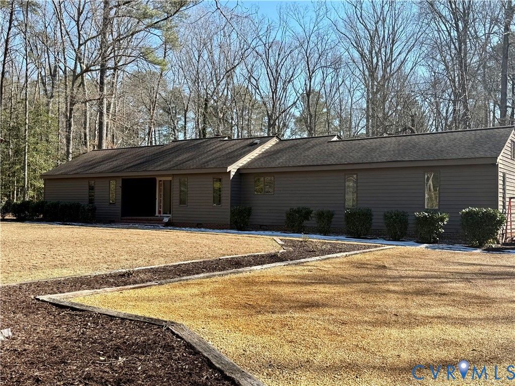 1095 Laurel Point Road, Lancaster, VA 22503