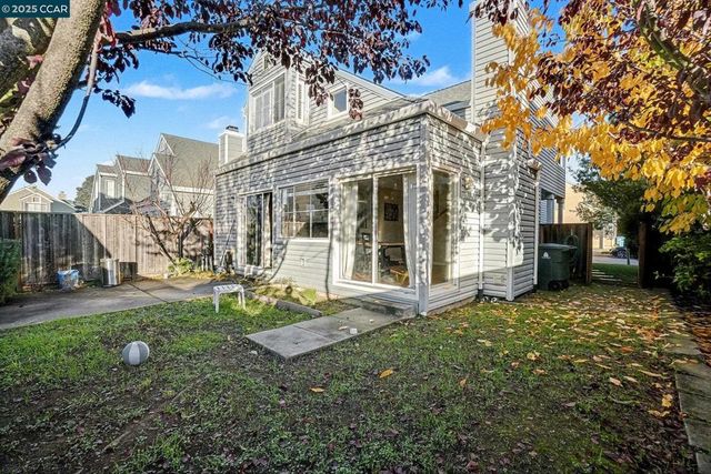 448 Jade Cir, Vallejo, CA 94590