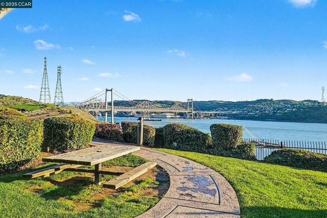 448 Jade Cir, Vallejo, CA 94590