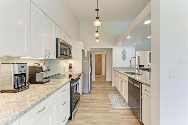 405 BAYSIDE LANE, Nokomis, FL 34275