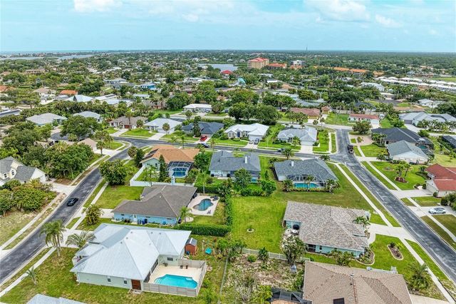 405 BAYSIDE LANE, Nokomis, FL 34275