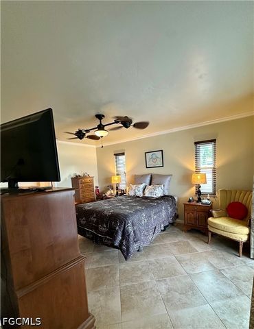 304 NE 19th TER, Cape Coral, FL 33909