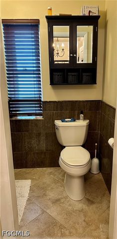 304 NE 19th TER, Cape Coral, FL 33909