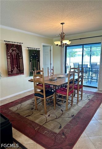 304 NE 19th TER, Cape Coral, FL 33909
