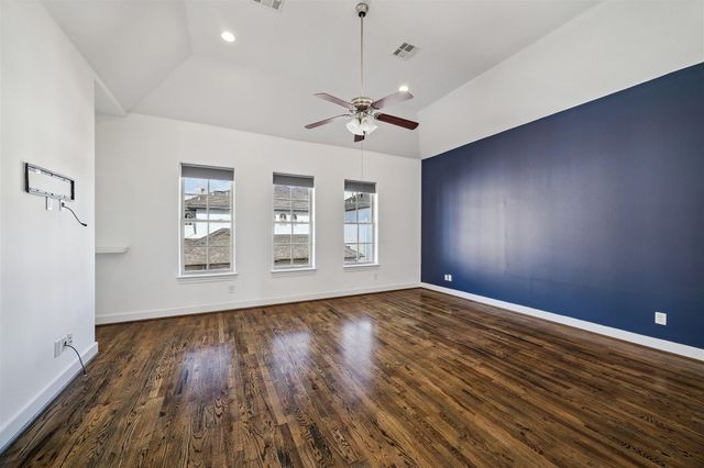2715 Cohn Garden Lane, Houston, TX 77007