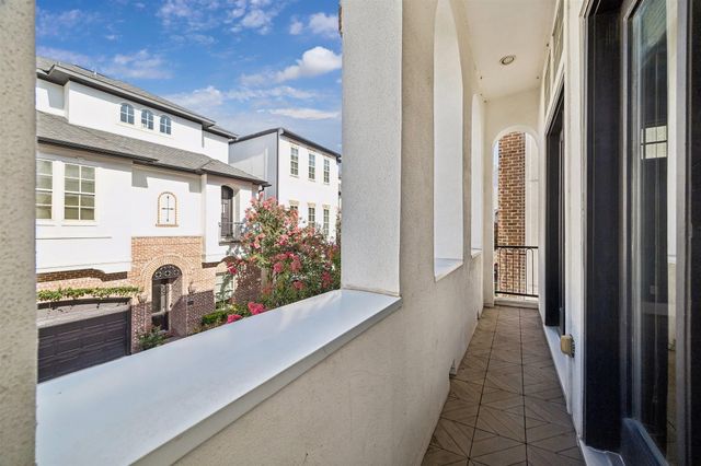 2715 Cohn Garden Lane, Houston, TX 77007