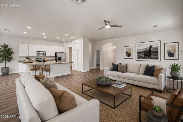 8517 E NEVILLE Avenue, Mesa, AZ 85209