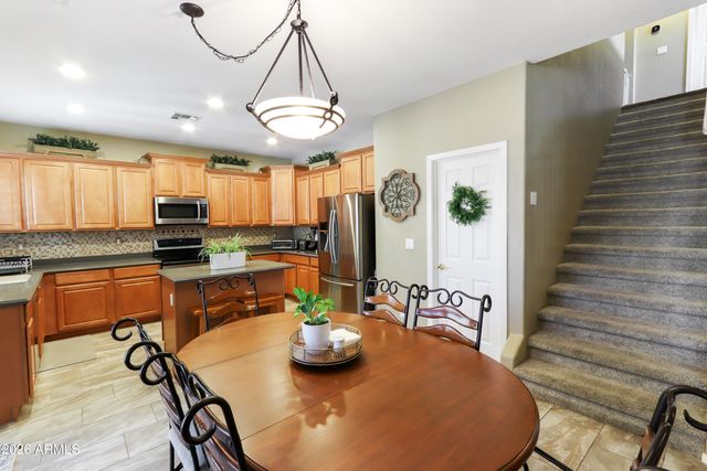 21303 N SUNSET Drive, Maricopa, AZ 85139