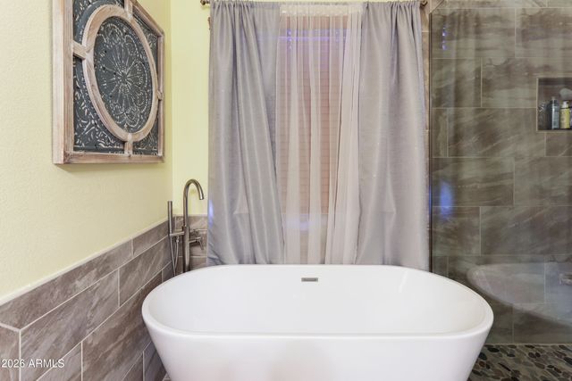 21303 N SUNSET Drive, Maricopa, AZ 85139