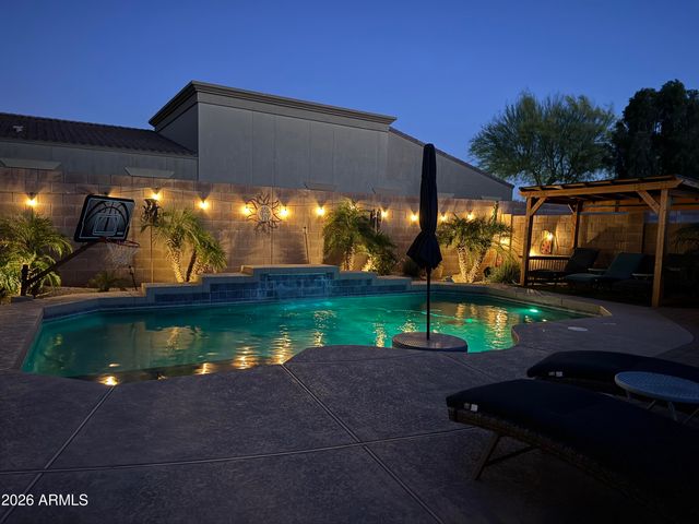 21303 N SUNSET Drive, Maricopa, AZ 85139