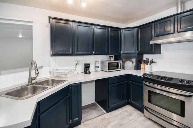 153 Vander Veen Avenue, Holland Twp, MI 49424