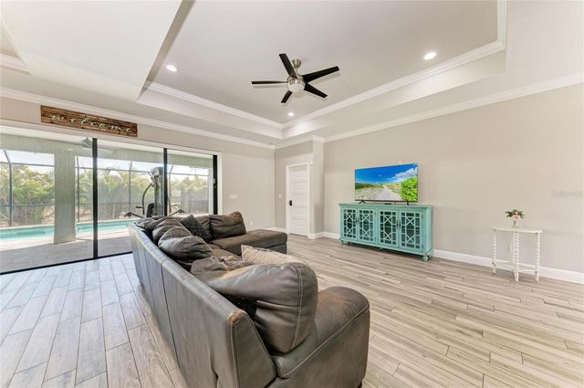 105 CABANA WAY, Rotonda West, FL 33947