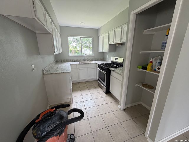 5409 ARNESON DR, Kirby, TX 78219