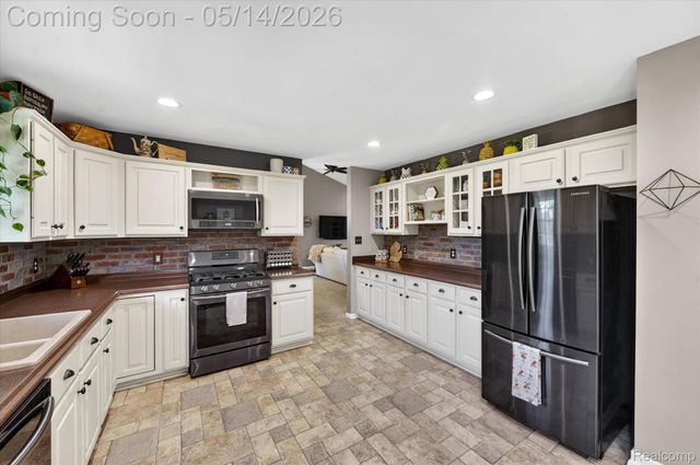 7659 Clyde Road, Oceola Township, MI 48430