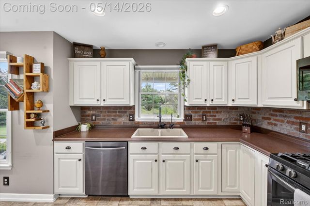 7659 Clyde Road, Oceola Township, MI 48430