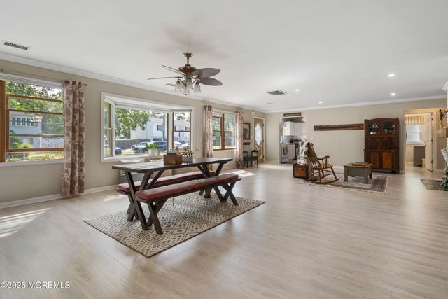 315 Tudor Avenue, Pine Beach, NJ 08741