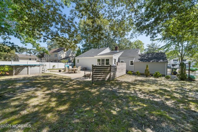 315 Tudor Avenue, Pine Beach, NJ 08741