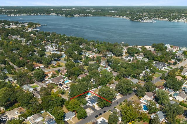 315 Tudor Avenue, Pine Beach, NJ 08741