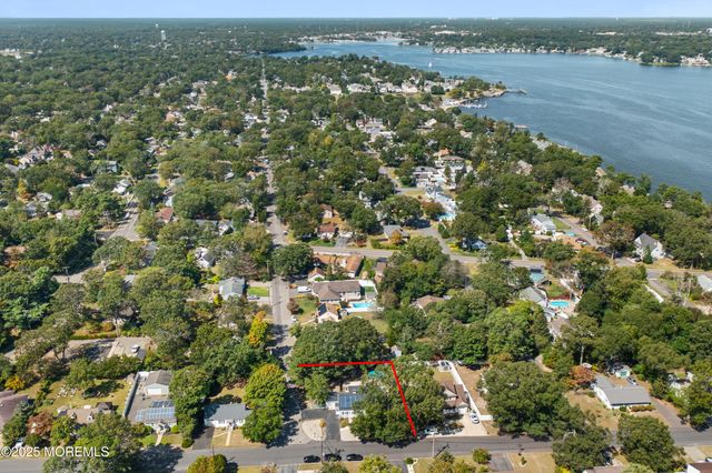 315 Tudor Avenue, Pine Beach, NJ 08741