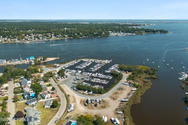 315 Tudor Avenue, Pine Beach, NJ 08741