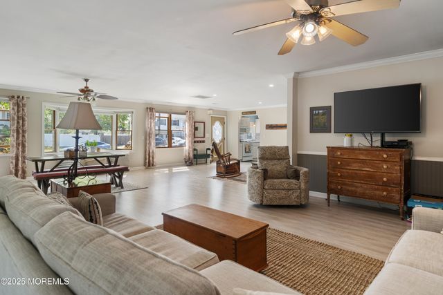 315 Tudor Avenue, Pine Beach, NJ 08741