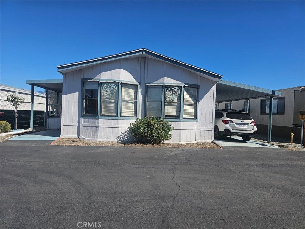 530 W Devonshire Avenue 36, Hemet, CA 92543