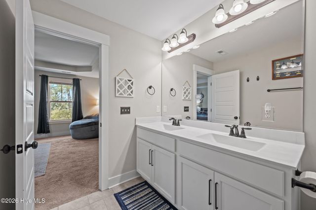 11 Acacia Road, Hampstead, NC 28443