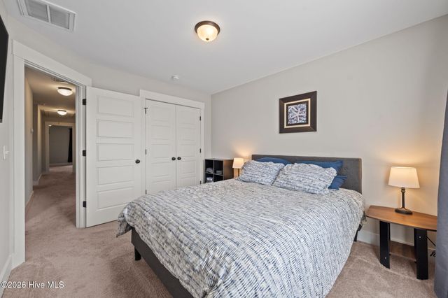 11 Acacia Road, Hampstead, NC 28443