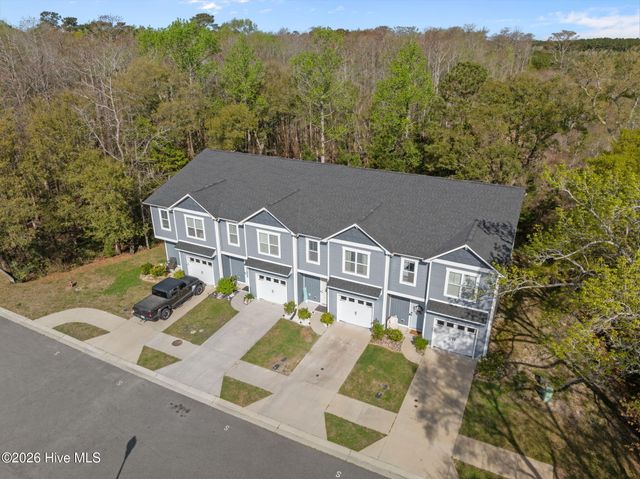11 Acacia Road, Hampstead, NC 28443