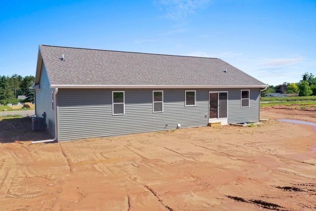 1920 SOUTHLAND LANE, New London, WI 54961