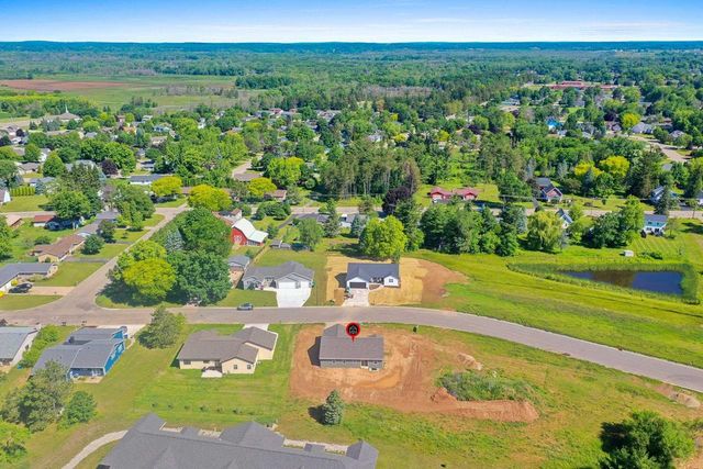 1920 SOUTHLAND LANE, New London, WI 54961