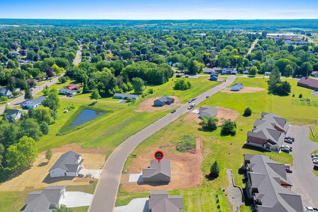 1920 SOUTHLAND LANE, New London, WI 54961