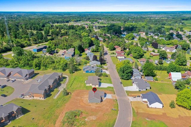 1920 SOUTHLAND LANE, New London, WI 54961