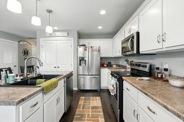 687 Sully Court, Angola, IN 46703