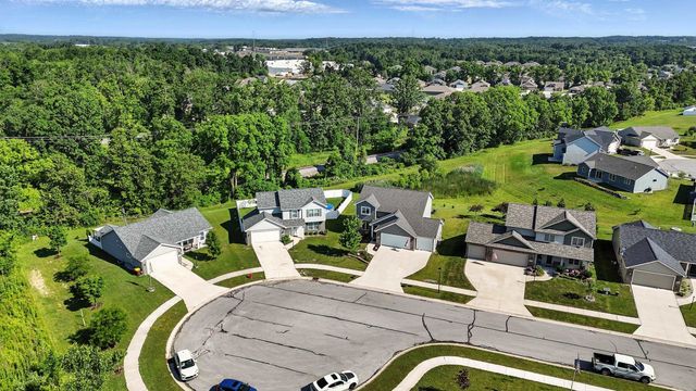 687 Sully Court, Angola, IN 46703