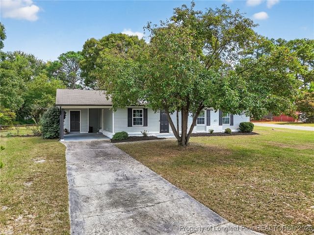 5937 Spinner Road, Hope Mills, NC 28348