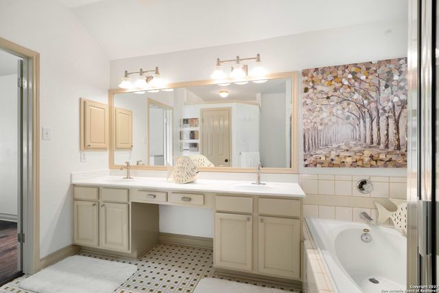 18914 SURREYWOOD, San Antonio, TX 78258