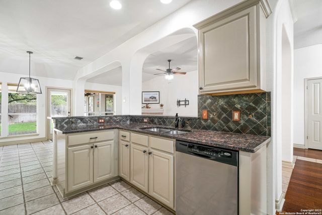 18914 SURREYWOOD, San Antonio, TX 78258