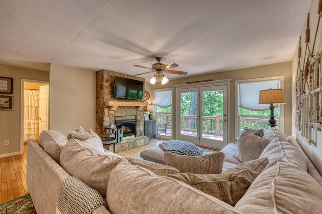 2333 Lovingood Road, Hiawassee, GA 30546