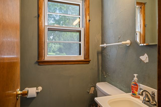 1655 NW 78th Street, Clive, IA 50325