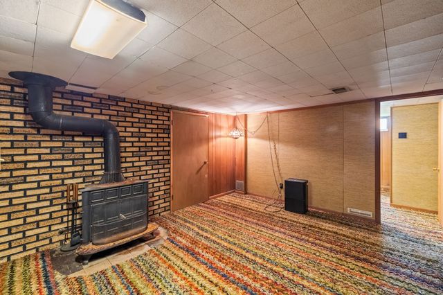 1655 NW 78th Street, Clive, IA 50325